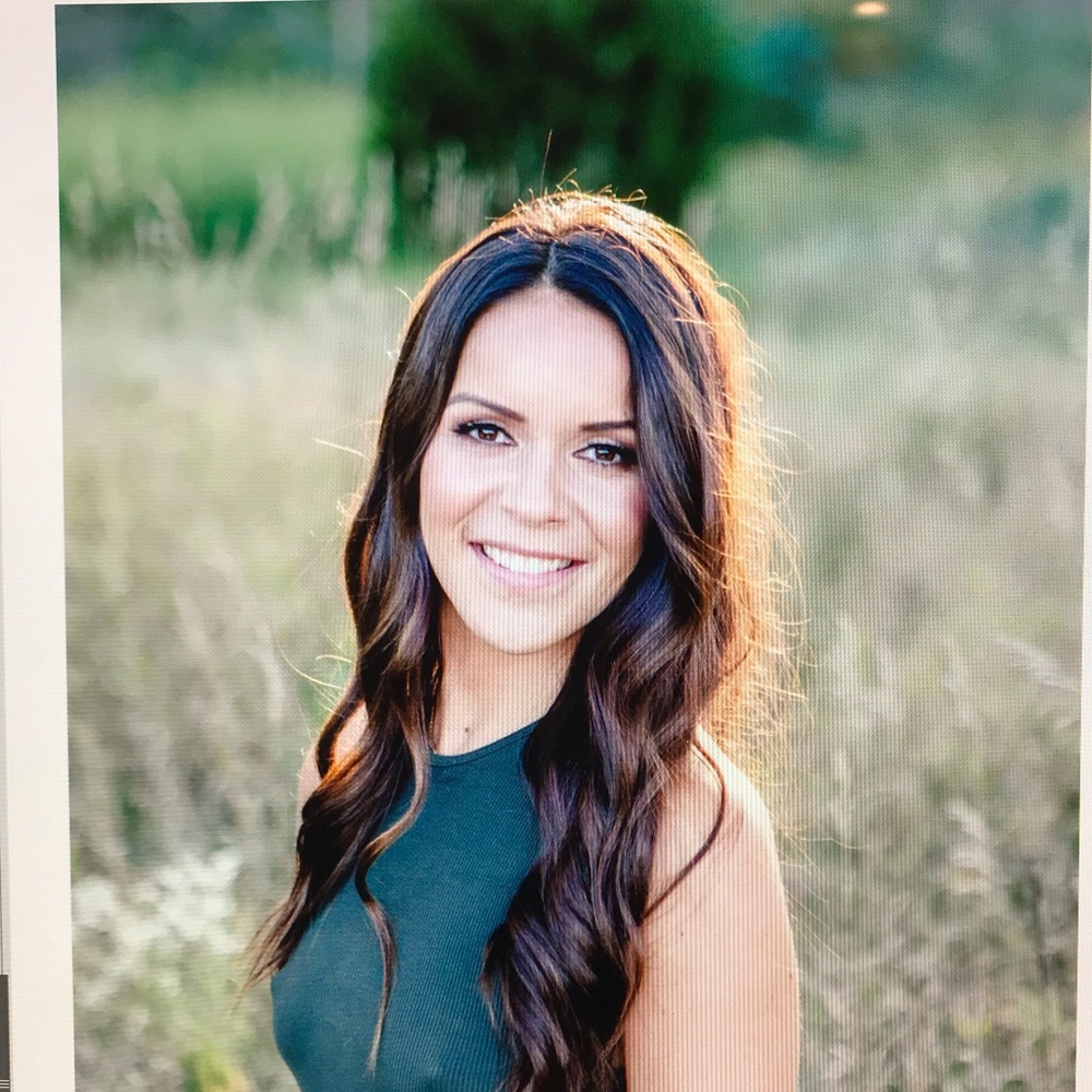 Meet your Posher, Brittni